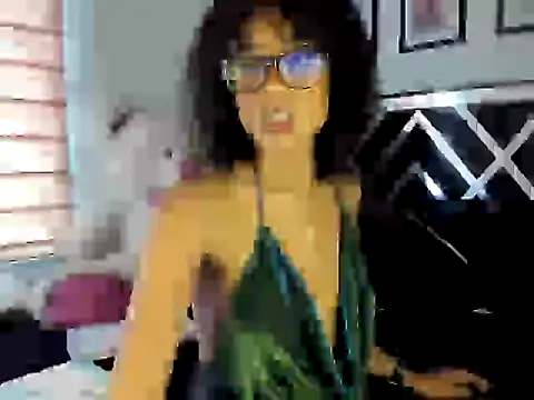 Snapshot of Kasandralopez chatting on March 18, 6:48 pm Kasandralopez online show from March 18, 6:48 pm