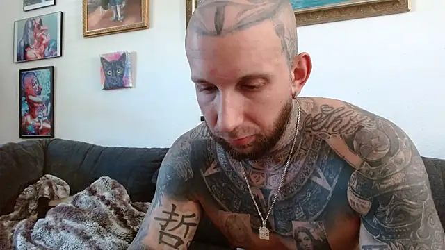 Snapshot of bobbybacala91 chatting on March 18, 8:59 pm bobbybacala91 online show from March 18, 8:59 pm