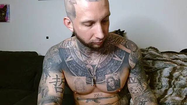 Snapshot of bobbybacala91 chatting on March 21, 12:40 am bobbybacala91 online show from March 21, 12:40 am