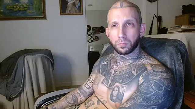 Snapshot of bobbybacala91 chatting on September 20, 9:32 am bobbybacala91 online show from September 20, 9:32 am