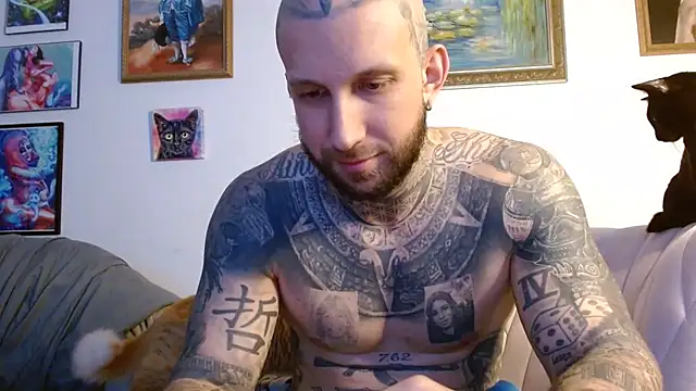 Snapshot of bobbybacala91 chatting on October 3, 7:49 am bobbybacala91 online show from October 3, 7:49 am