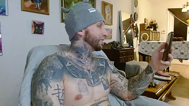 bobbybacala91 online show from April 11, 5:23 am