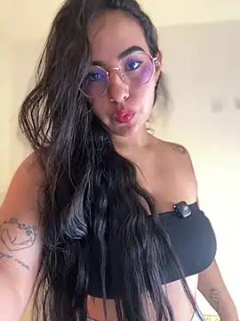 Snapshot of anniesweet02 chatting on February 17, 12:56 pm anniesweet02 online show from February 17, 12:56 pm