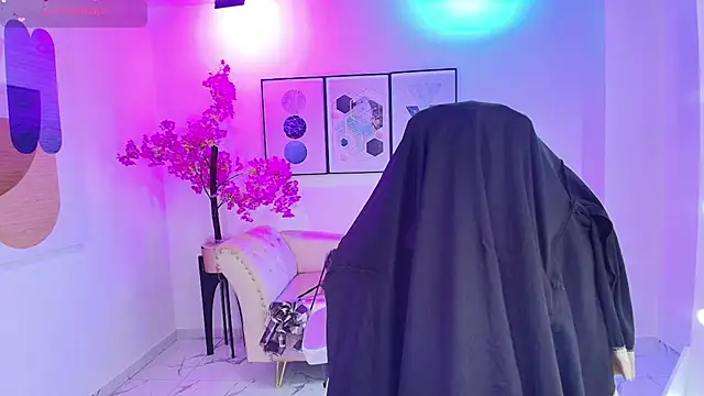 Isa reel online show from October 3, 7:44 pm