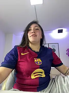 Snapshot of Isa_reel chatting on April 22, 7:59 pm Isa reel online show from April 22, 7:59 pm