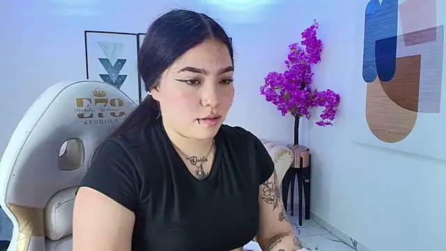 Snapshot of Isa_reel chatting on April 24, 7:38 pm Isa reel online show from April 24, 7:38 pm