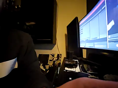 Snapshot of HardAlready chatting on February 23, 5:23 am HardAlready online show from February 23, 5:23 am