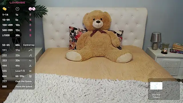 Anysa Reye online show from March 13, 9:43 am