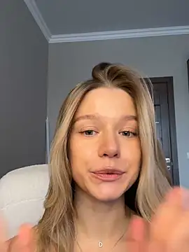 JessIsLove online show from February 20, 5:33 am