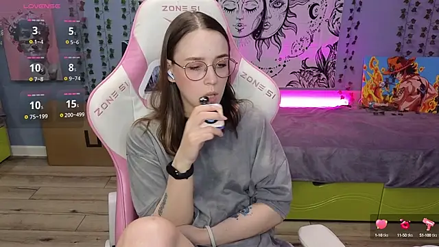 Sweet frosti online show from September 12, 3:06 am