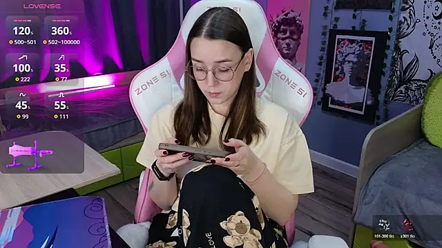 Sweet frosti online show from December 17, 3:23 am