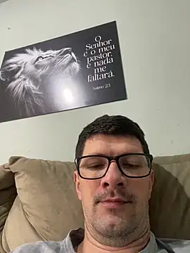 Juliano2289 online show from April 1, 2:47 pm