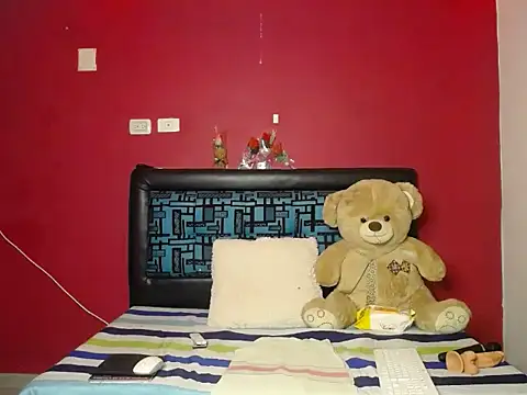 karolhot916 online show from February 23, 11:46 pm