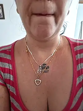 Snapshot of Gimena41 chatting on September 11, 3:45 pm Gimena41 online show from September 11, 3:45 pm