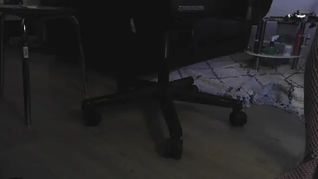 Snapshot of YoungAnalAddicted chatting on March 5, 5:58 am YoungAnalAddicted online show from March 5, 5:58 am