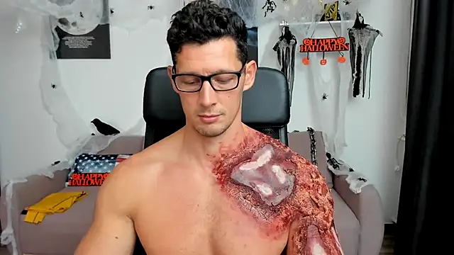 BrutusK08 online show from October 29, 9:05 pm