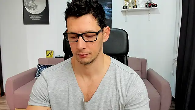 BrutusK08 online show from January 16, 9:02 am