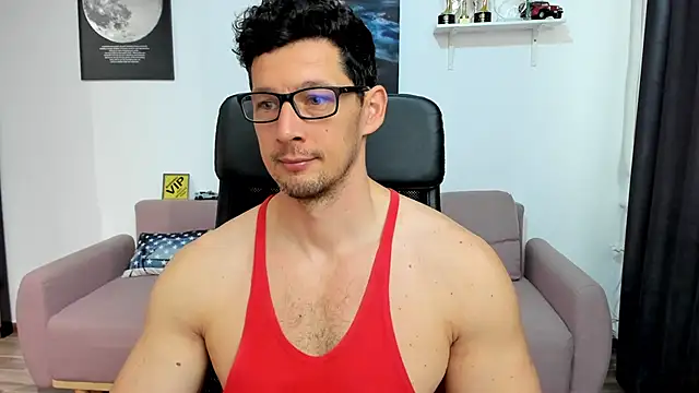 Snapshot of BrutusK08 chatting on April 8, 7:30 am BrutusK08 online show from April 8, 7:30 am