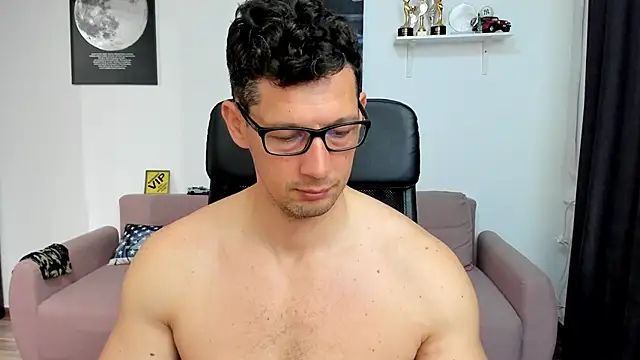 BrutusK08 online show from May 20, 6:41 am