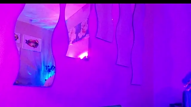 Lia Roxx online show from February 10, 3:32 pm