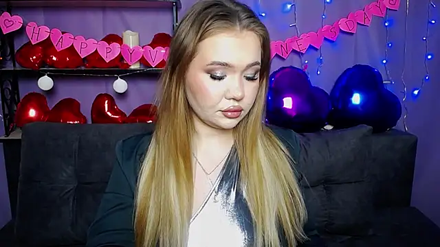 Snapshot of StacyYellig chatting on February 3, 4:14 am StacyYellig online show from February 3, 4:14 am