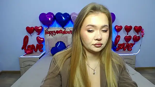 Snapshot of StacyYellig chatting on February 5, 8:32 am StacyYellig online show from February 5, 8:32 am