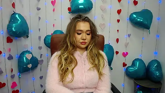 Snapshot of StacyYellig chatting on February 16, 6:21 am StacyYellig online show from February 16, 6:21 am