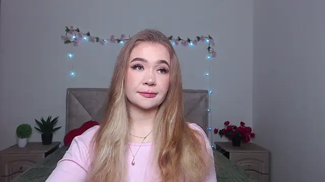 Snapshot of StacyYellig chatting on April 19, 8:44 pm StacyYellig online show from April 19, 8:44 pm