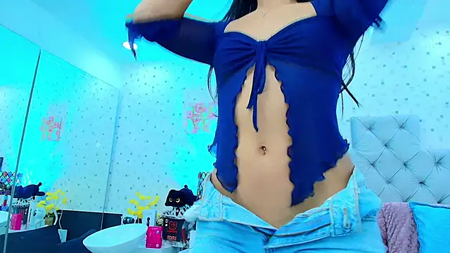 Snapshot of JulietaReyess chatting on February 6, 11:46 am JulietaReyess online show from February 6, 11:46 am