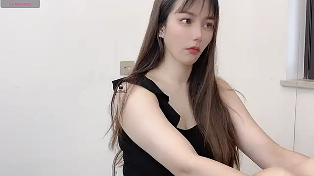 Snapshot of LIsha--170 chatting on February 27, 2:32 am LIsha--170 online show from February 27, 2:32 am