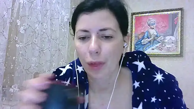 Snapshot of StunnigArt chatting on March 18, 2:47 am StunnigArt online show from March 18, 2:47 am