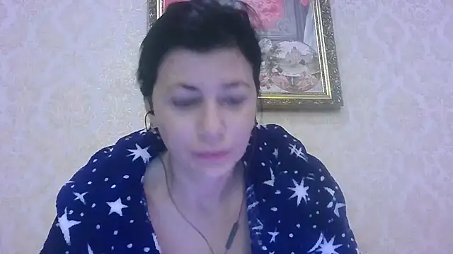 Snapshot of StunnigArt chatting on March 7, 2:19 am StunnigArt online show from March 7, 2:19 am