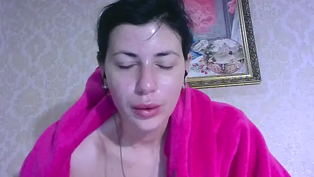 Snapshot of StunnigArt chatting on March 13, 2:18 am StunnigArt online show from March 13, 2:18 am