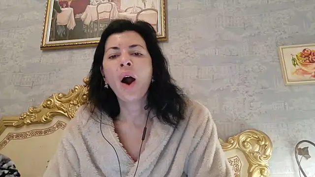 Snapshot of StunnigArt chatting on March 31, 1:29 am StunnigArt online show from March 31, 1:29 am