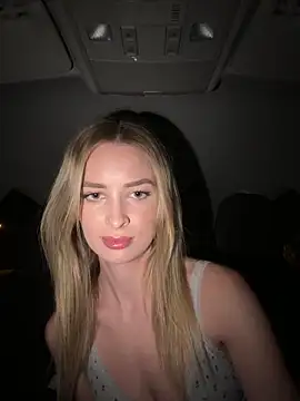 Snapshot of EvieEvans chatting on January 22, 8:38 pm EvieEvans online show from January 22, 8:38 pm