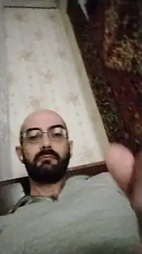 Snapshot of ArsenSavas chatting on December 16, 7:52 pm ArsenSavas online show from December 16, 7:52 pm