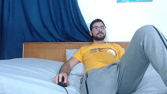  Araboys  online show from March 8, 9:24 am