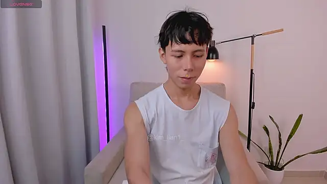 kim lian21 online show from January 17, 11:37 am