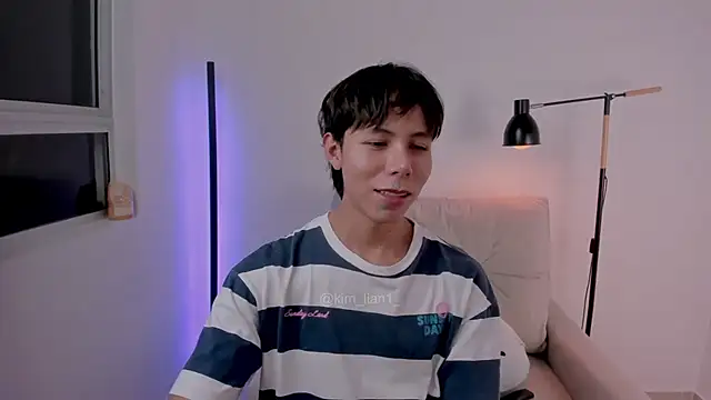 kim lian21 online show from February 17, 6:32 am