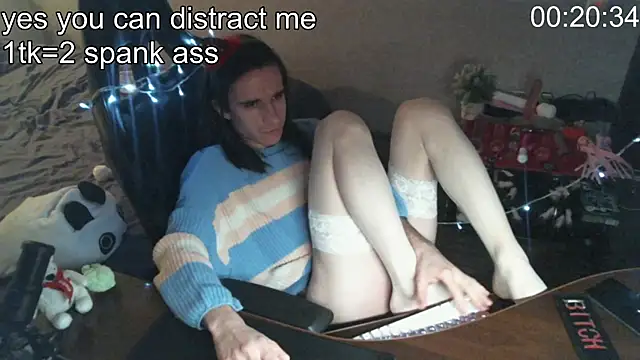 izilizi 23 online show from December 11, 7:36 pm