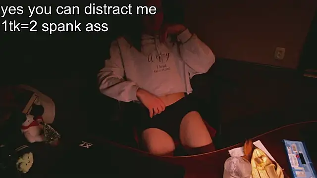 izilizi 23 online show from December 19, 6:01 pm