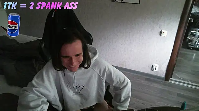 izilizi 23 online show from June 3, 3:28 pm