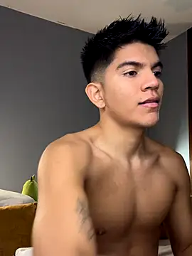 santiago 01 online show from November 11, 11:49 pm