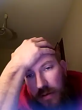 Snapshot of Klinsch chatting on February 16, 7:43 pm Klinsch online show from February 16, 7:43 pm