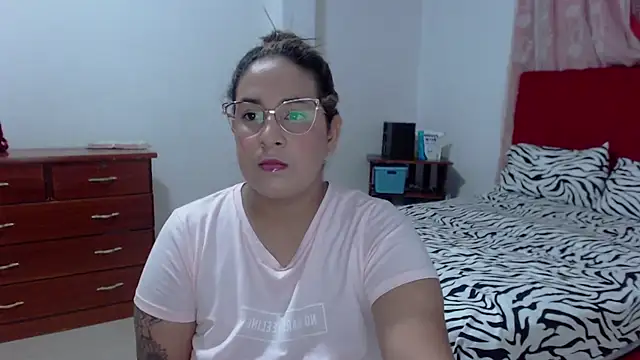 KathyHardcore69 online show from December 16, 4:23 am