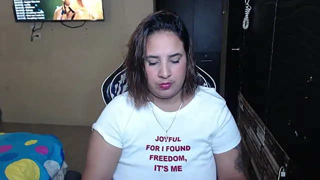 Snapshot of KathyHardcore69 chatting on April 12, 4:50 am KathyHardcore69 online show from April 12, 4:50 am