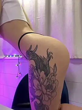 Snapshot of Lunalikaiya chatting on December 15, 7:07 pm Lunalikaiya online show from December 15, 7:07 pm