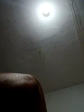 Nicolaskribeiro online show from December 20, 6:37 pm