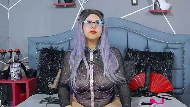 Snapshot of Evangeline chatting on February 17, 11:09 pm Evangeline online show from February 17, 11:09 pm