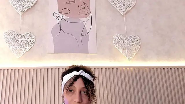 daiana curly online show from November 11, 9:04 pm